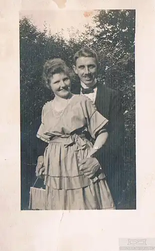 AK Brautpaar. 1920, Postkarte. Fotokarte, 1920, gebraucht, gut