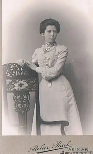 Fotografie Paul, Weimar - Porträt Junges Fräulein. Februar 1913, Fotografie