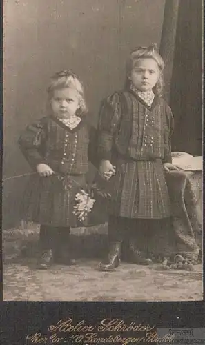 Fotografie Schröder, Berlin - Portrait Erna und Grethe (Geschwister), Fot 274969