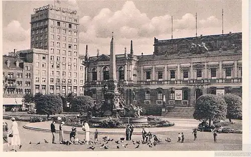 AK Reichsmessestadt Leipzig. Augustusplatz mit Museum, Europahaus... Postkarte
