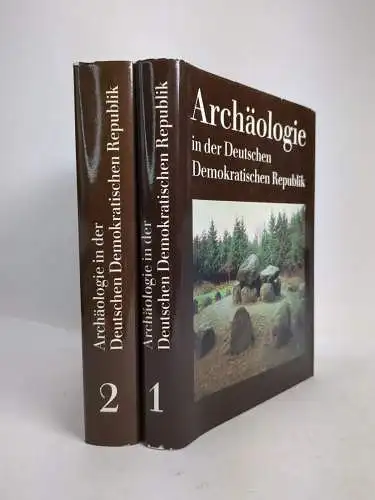Buch: Archäologie in der Deutschen Demokratischen Republik 1+2. Herrmann, Urania