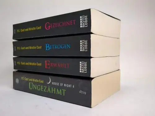 Buch: House of Night 1-4: Gezeichnet; Betrogen; Erwählt; Ungezähmt, P. C. Cast