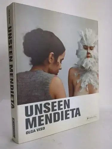 Buch: Unseen Mendieta, The Unpublished Works of Ana Mendieta. Olga Viso, Prestel