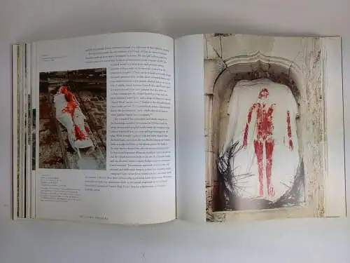 Buch: Ana Mendieta - Earth Body, Sculpture and Performance, 1972-1985, Hatje Can