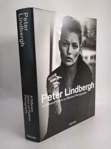 Buch: Peter Lindbergh - A Different Vision on Fashion Photography, 2017, Taschen
