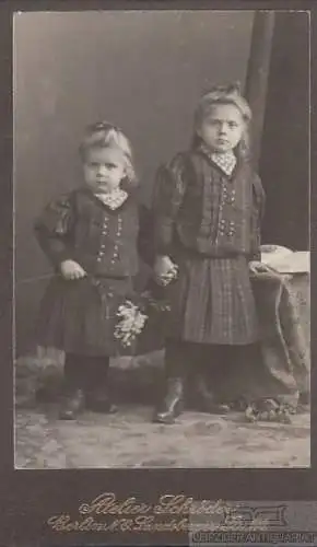 Fotografie Schröder, Berlin - Portrait Erna und Grethe (Geschwister), Fot 267435