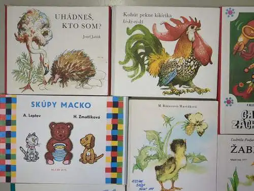 13 Pappkinderbücher auf Slowakisch vom Verlag Mlade leta, Bilderbücher