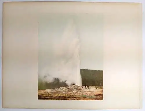 Foto: Yellowstone Nationalpark - Castle Geyser, Old Faithfull. Detroit Photo