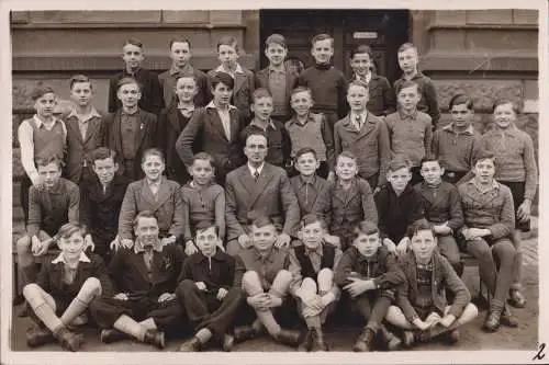 Fotografie 2 Klassenfotos, ca. 1930er Jahre, Gruppenfoto, Schule, Knaben