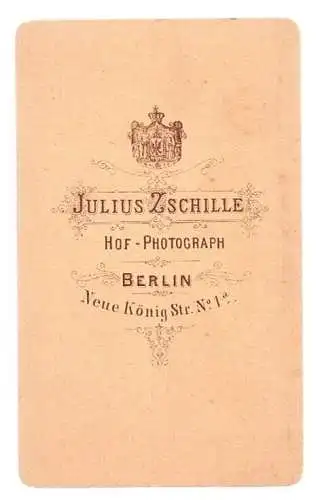 Fotografie Zschille, Berlin - Portrait Dame in pompösen Kleid, Fotografie