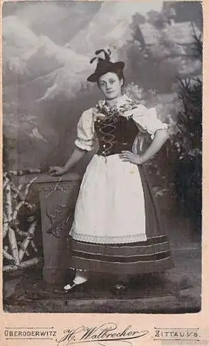 Fotografie H. Walbrecker, Zittau - Portrait junges Fräulein in... Fotogra 274943