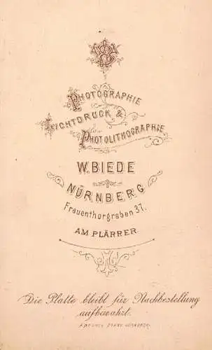 Fotografie W. Biede, Nürnberg - Drei Kinder (Geschwister), Fotografie. Fotobild