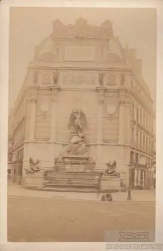 Fotografie H. Guerard, Paris - Fontaine Saint-Michel (Paris), Fotografie