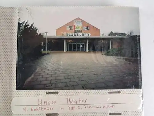 Fotoalbum: Einzigartiges Fotoalbum Theater Lüneburg, ca. 2003, mit 33 Signaturen