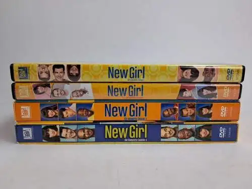 DVD: New Girl Staffel 1-4, Zooey  Deschanel, Jake Johnson, Sitcom, Serie