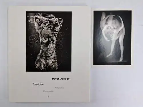 Mappe mit Postkarte: Pavel Odvody - Photographs / Fotografien. 2012, signiert