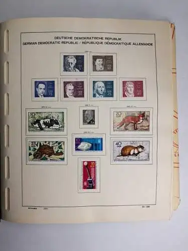 Schaubek Briefmarken Album Deutsche Demokratische Republik mit Schutzumschlag