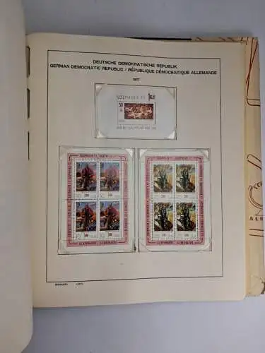 Schaubek Briefmarken Album Deutsche Demokratische Republik mit Schutzumschlag