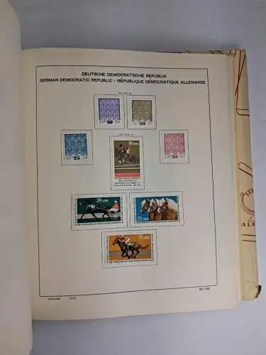 Schaubek Briefmarken Album Deutsche Demokratische Republik mit Schutzumschlag