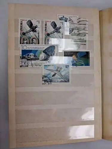 Schaubek Briefmarkenalbum, teils befüllt, DDR, Polska, Slovenko, Ceskslovenko...