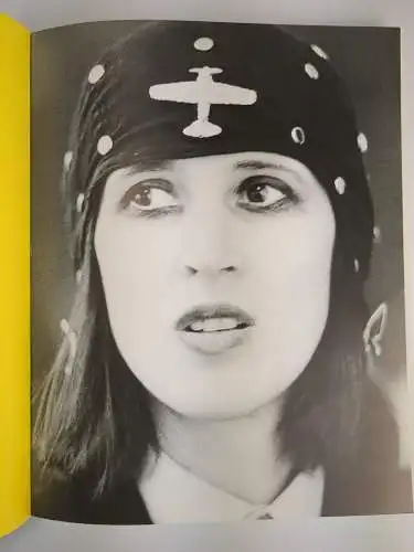 Ausstellungskatalog: Kiki Kogelnik - Retrospektive 1935-1997, Böhlau