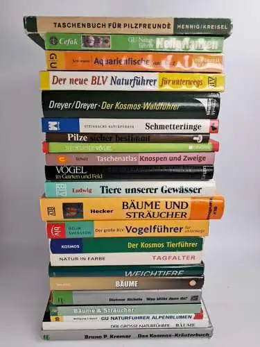 24 Bücher Naturführer & Bestimmungsbücher: Bäume, Kräuter, Falter, Vögel, Pilze
