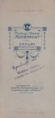 Fotografie Rembrandt, Erfurt - Portrait junge Dame mit Armkette, Fotografie