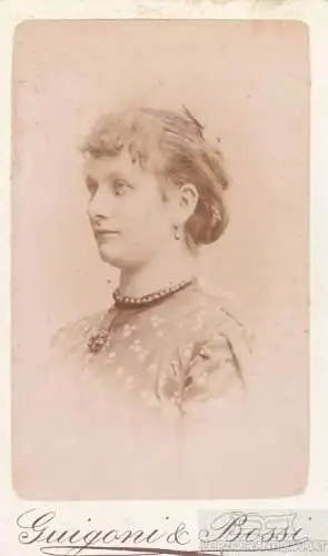 Portrait Johanna Aschenbach - bürgerliches junges Fräulein, Fotografie. Fotobild