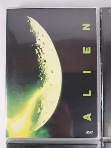 4 DVDs Aliens: Aliens 3, Alien, Aliens special Edition, Alien die Wiedergeburt