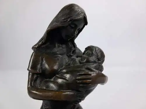Bronze Skulptur Frau mit Baby, Bronze Garanti Paris, J. B. Deposee, Milo
