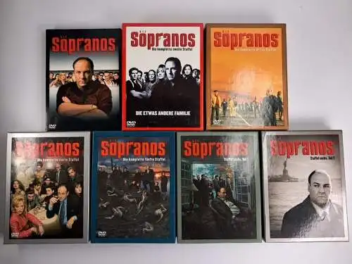 6 DVD-Boxen: Die Sopranos. Staffel 1-6 (komplett), James Gandolfini, Mafia Serie