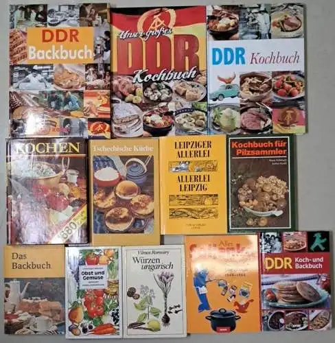 12 Bücher DDR-Kochbücher: DDR Koch- und Backbuch; Leipziger Allerlei; Soljanka..