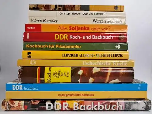 12 Bücher DDR-Kochbücher: DDR Koch- und Backbuch; Leipziger Allerlei; Soljanka..