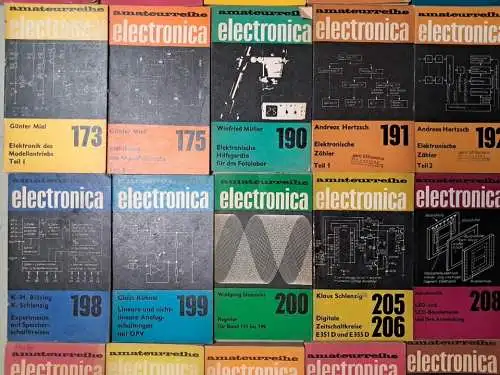 48 Hefte Amateurreihe electronica, Deutscher Militärverlag, Electrotechnik, DDR