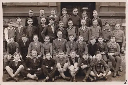 Fotografie 2 Klassenfotos, ca. 1930er Jahre, Gruppenfoto, Schule, Knaben