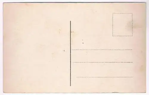 AK Im Schützengraben während eines Nachtgefechtes in der Aisne. Postkarte
