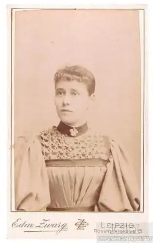 Fotografie Zwarg, Leipzig - Portrait Junges Fräulein, Fotografie. Fotobild