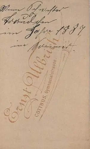 Fotografie Ulbrich, Cottbus - Portrait Kind in weißem Kleid. 1887, Fotografie