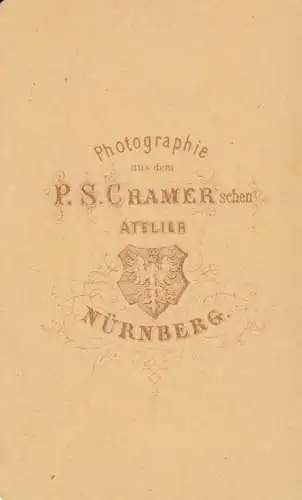 Portrait bürgerlicher Junge, Fotografie. Fotobild, Atelier P. S. Cramer