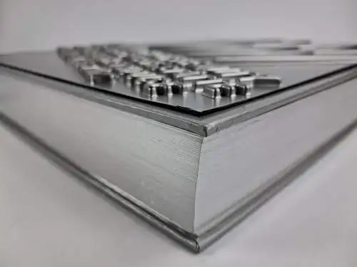 Buch: Yearning for Beauty - The Wiener Werkstätte and the Stoclet House, 2006