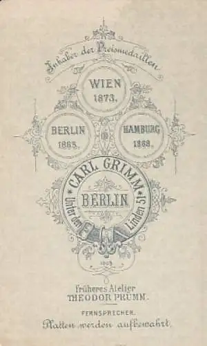 Portrait bürgerlicher Herr im Anzug mit Schnurrbart, Fotografie. Fotobild 267434
