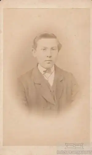 Portrait bürgerlicher junger Herr, Fotografie. Fotobild, Atelier C. Cossmann