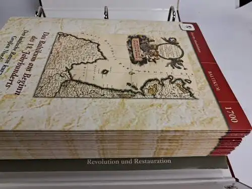 4 umfangreiche Ordner: Deutsche Geschichte in historischen Karten, Atlas Verlag