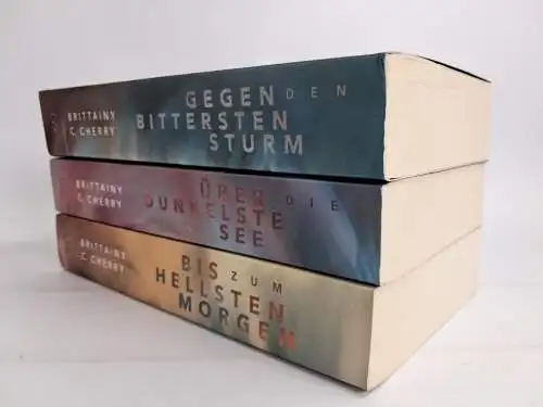 9 Bücher Brittainy C. Cherry: Chances, Coldest Winter, Compass, Problems