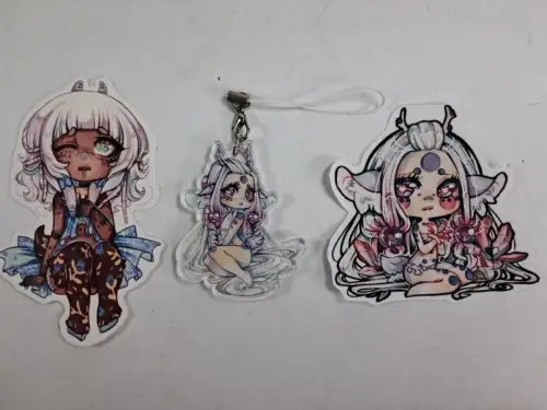 Set: Schlüsselanhänger & 2 Bilder Kawaii Manga Girl von Withy, sehr gut!