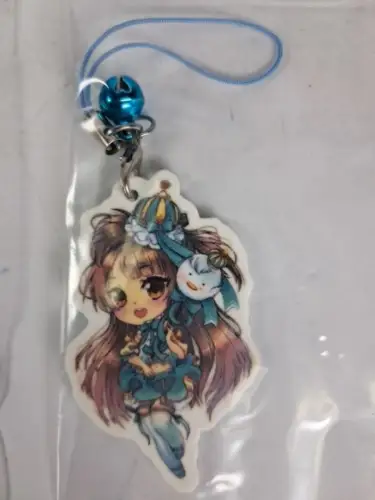 Bundle Manga Miaow: Artbook magic paper 2010-2018, 3 Anhänger, 4 Postkarten