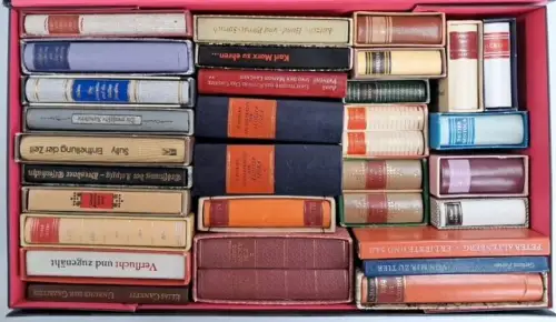 32 Minibücher DDR, Leipzig; Verflucht und zugenäht; Lenin; Albert Schweitzer ...