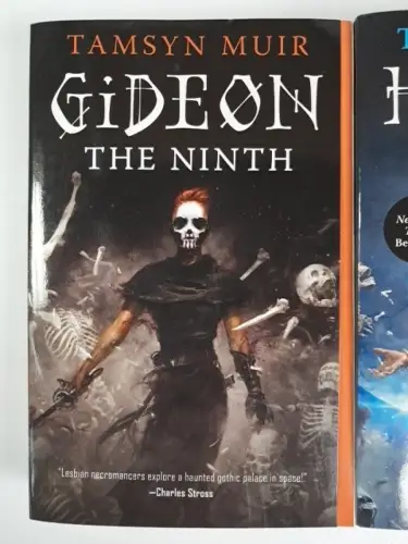 Buch: The Locked Tomb Series 1-3 (komplett) - Harrow, Gideon, Nona. Tamsyn Muir