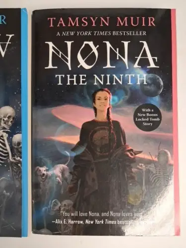 Buch: The Locked Tomb Series 1-3 (komplett) - Harrow, Gideon, Nona. Tamsyn Muir