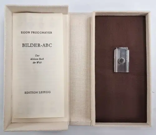 Buch: Bilder-ABC. Das kleinste Buch der Welt. Größe 3,0 x 2,5 mm, Pruggmayer